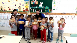 Em véspera de Páscoa Alunos e Servidores são presenteados com bombons