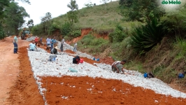 Morro do Luiz Manezinho recebe Obras de Calçamento